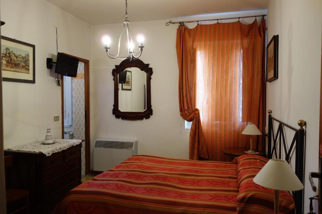 Hotel Roma Scanno Zimmer foto